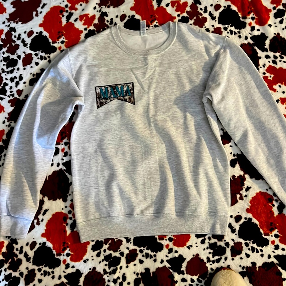 MAMA sweater.!!